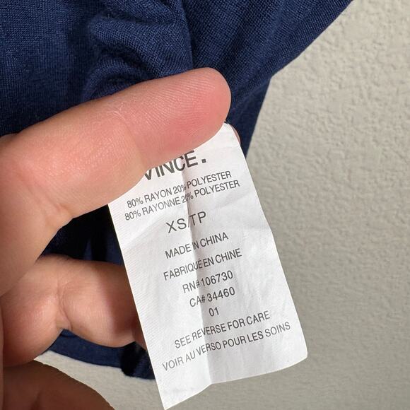 Vince Womens Size XS Boxy Crew Neck Top Blouse Navy Blue Pullover Circle Tee - Picture 5 of 7